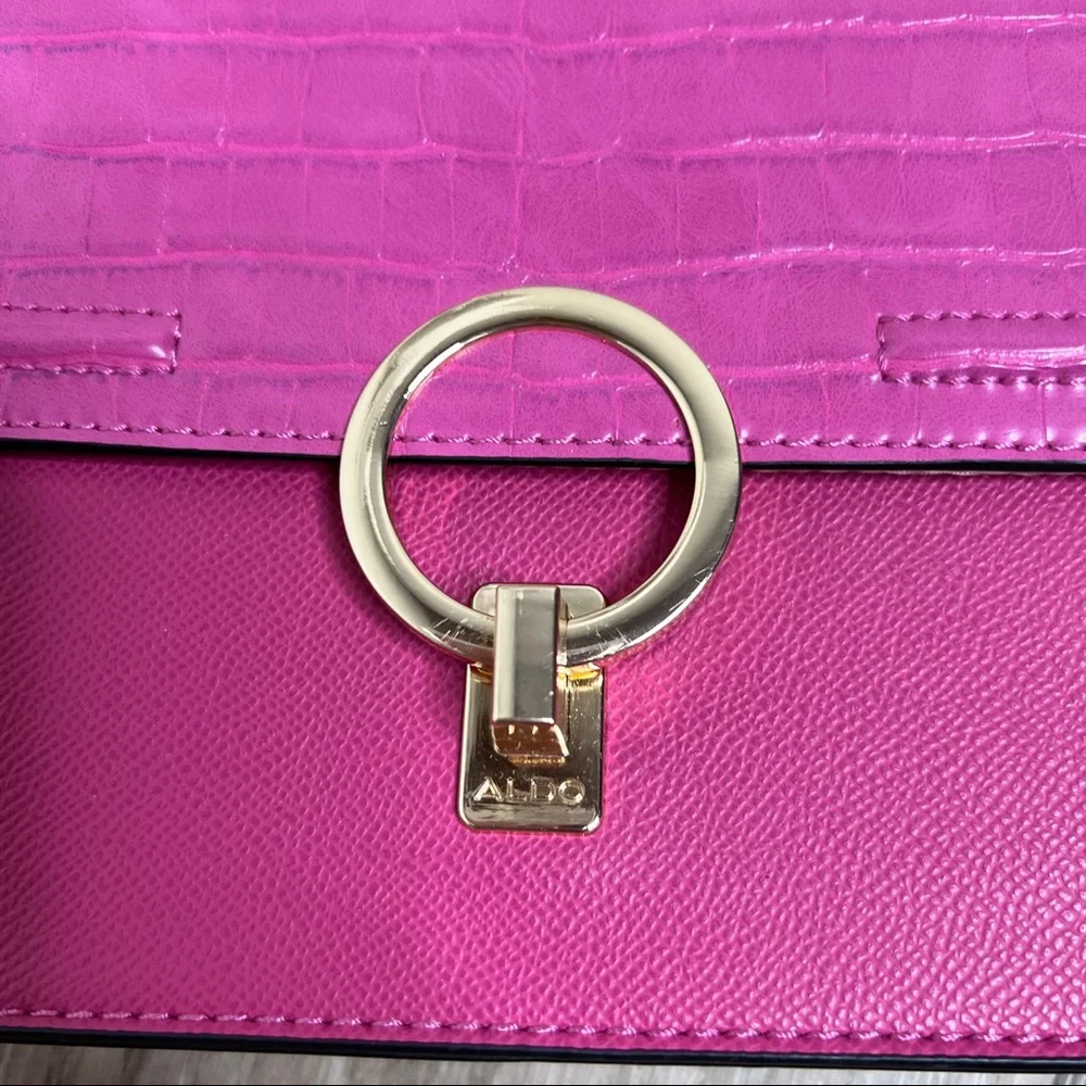 ALDO Wendamare Fuchsia Pink Chain Crossbody Shoulder Bag NWT